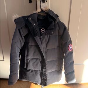 Canada Goose coat/ jacket sz small men’s
